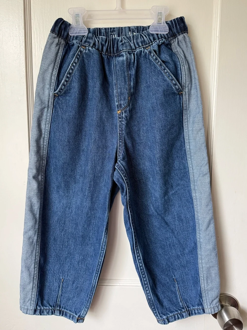 Gap kids two tone barrel jeans
